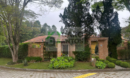 Condomínio Los Alamos - 03 dorm 1.660 m²