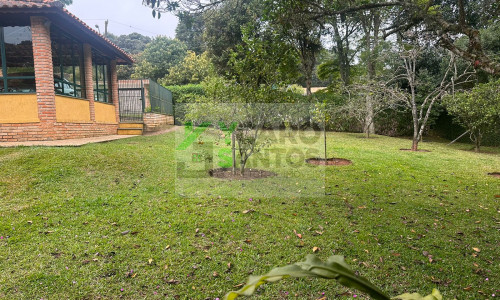 Condomínio Los Alamos - 03 dorm 1.660 m²