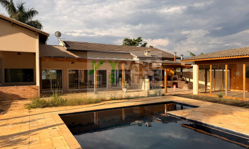 SANTA ADÉLIA - LOCAÇÃO - 03 DORM PISCINA