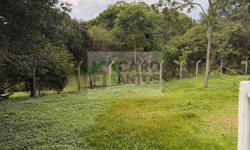 Chácara em Condomínio na beira do lago - Los Alamos Vargem Grande Pta